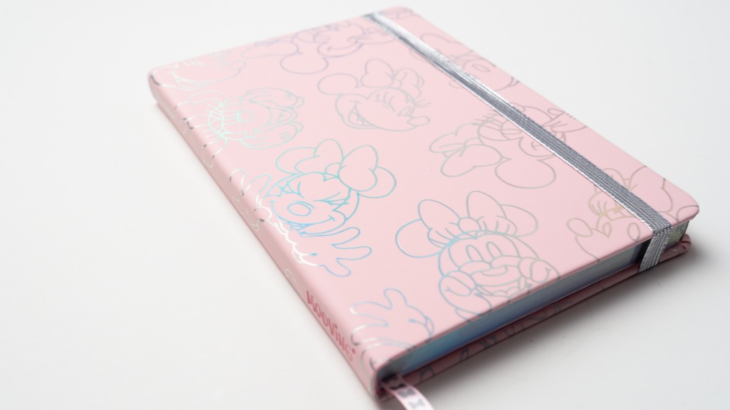 LIBRETA A5 C/ELAST.MINNIE NOTES RAYADO