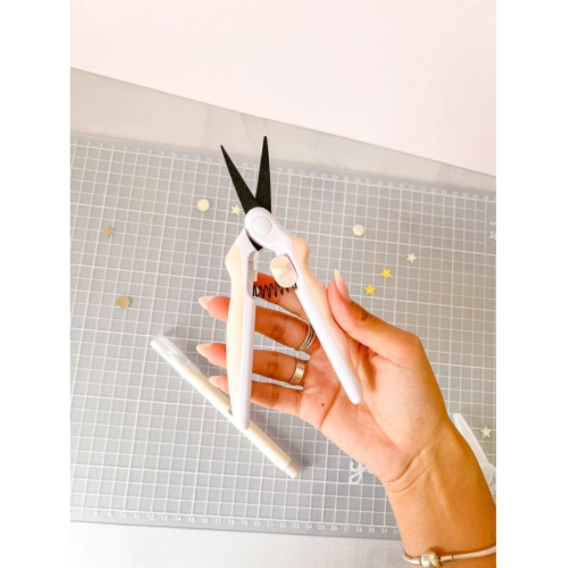 TIJERA PINZA DE PRECISION ROSA 