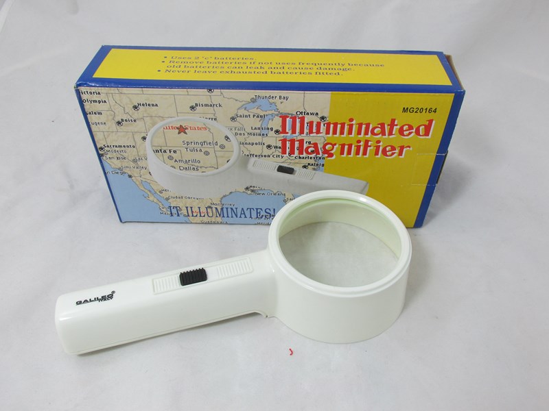 LUPA C/LUZ 110mm. 3x