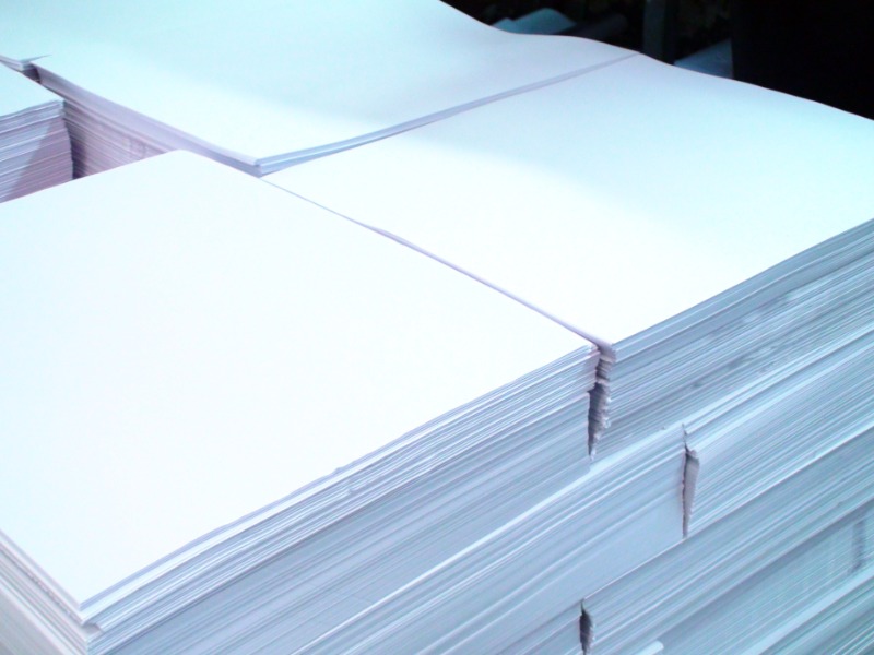 PAPEL SULFITO 52x72cm.x1kg.BCO.