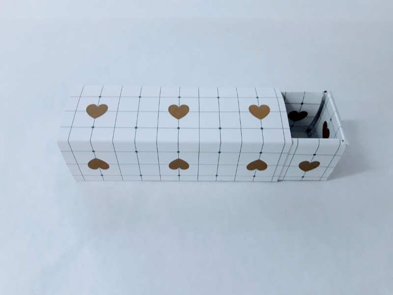 CAJA  CORAZONES 6x17.5x5cm. (MACARRONS)