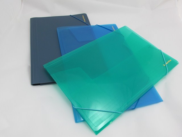 CARPETA OF 3 SOLAPAS TRANSPARENTE LAMA