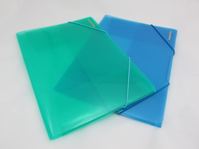 CARPETA A4 3 SOLAPAS TRANSPATENTE LAMA