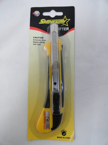CUTTER CHICO C/GRIP C/SACAPUNTA SX86-1
