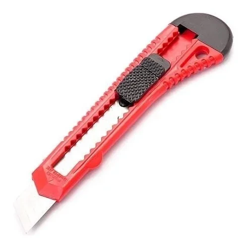 CUTTER PLASTICA 18MM.GRANDE 