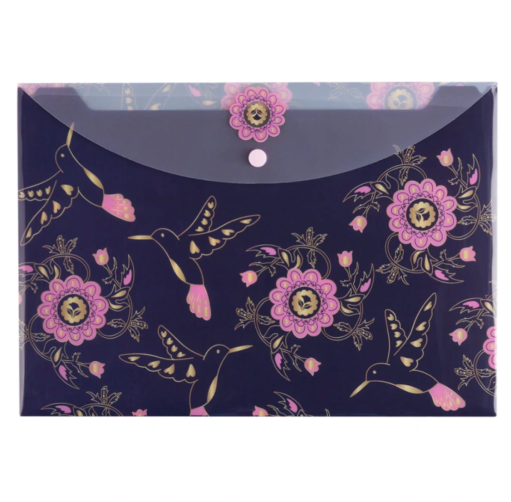 SOBRE PVC A4 C/BROCHE HORIZ.BOHO